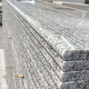 益阳芝麻白楼梯踏步 花岗岩楼梯板材