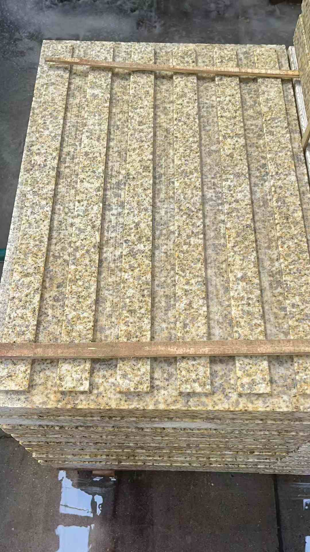 益阳黄金麻盲道 石材盲道