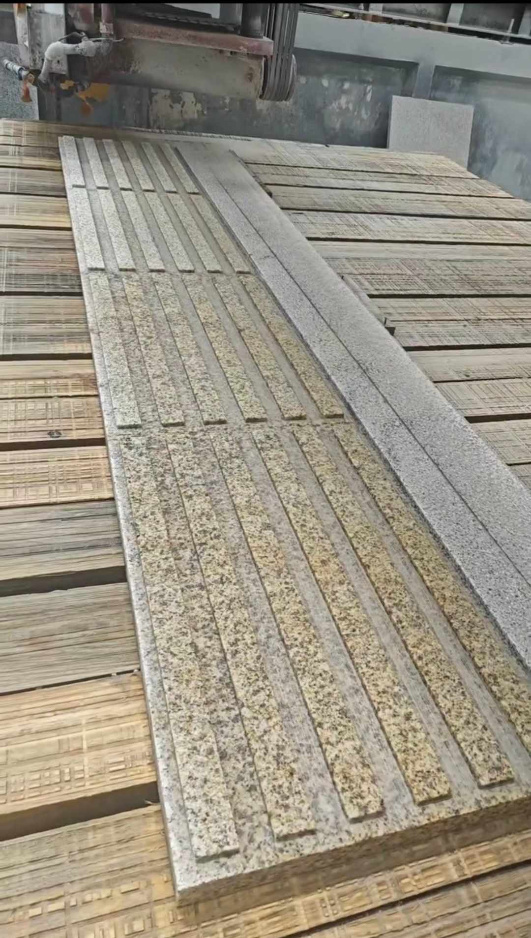 益阳黄金麻盲道石 盲条