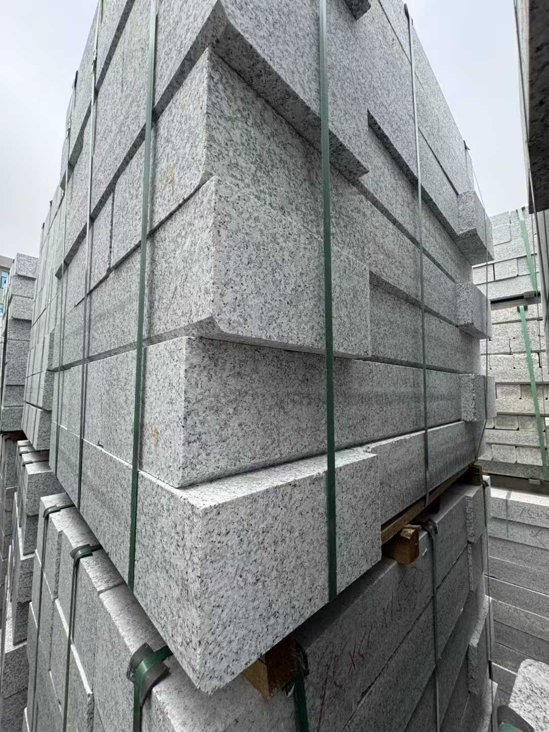 益阳芝麻白路牙石 马路牙子